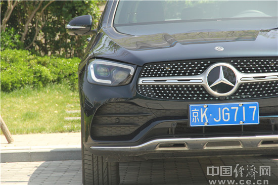  奔驰GLC长轴距版评测 _20款奔驰glc300配置_奔驰GLC 2020款试驾