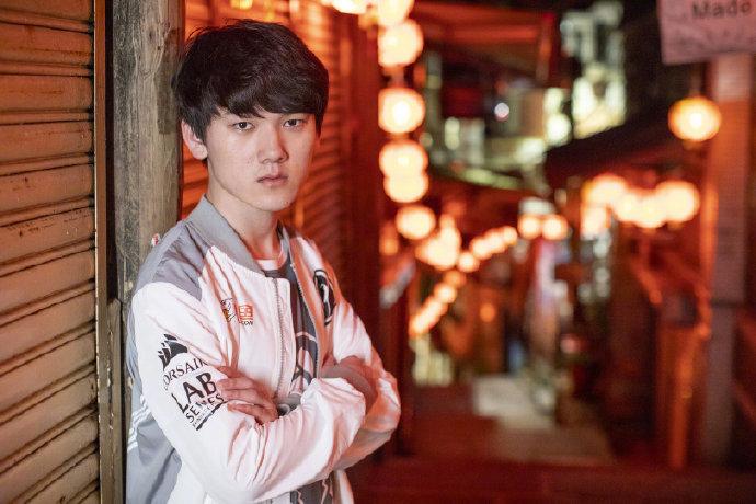 无限v5：颠覆性技术创新，如何重新定义用户体验，无限v5的三大核心优势解析