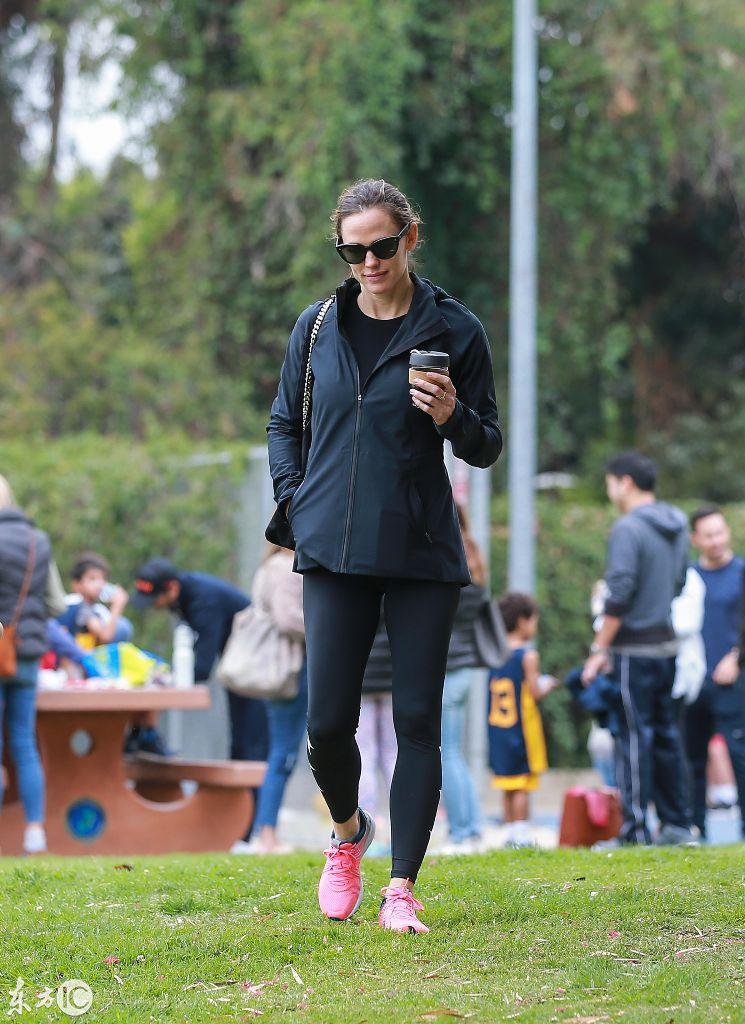 科特迪瓦球星为啥总能踢进顶级联赛？