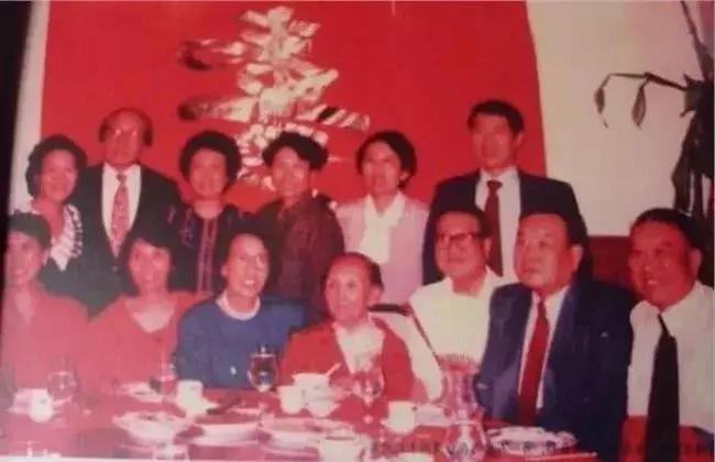 梦见水泥砖预示什么？解梦大师揭秘吉凶与事业密码