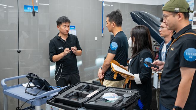 梅赛德斯-奔驰车间大侦探活动_奔驰售后服务中心_奔驰售后服务豪华体验