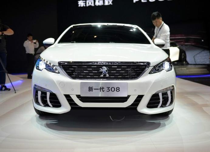 标致308汽车之家深度测评，法系操控有何优势，家用车市场竞争力分析