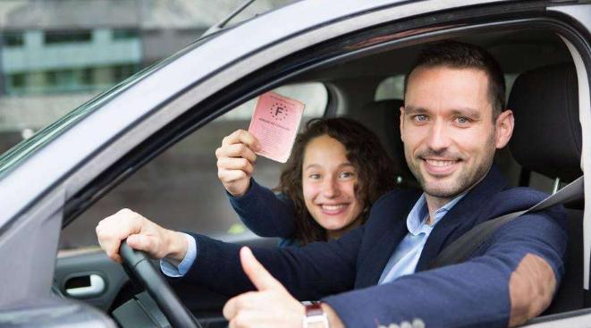 最便宜的车险有哪些选择,如何通过渠道对比节省保费,关键影响因素是什么 最便宜的车险有哪些选择,如何通过渠道对比节省保费,关键影响因素是什么