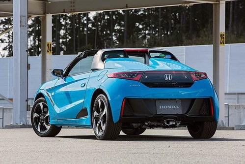 本田摩托车跑车究竟有多强?新手必看的三大核心优势解析 本田摩托车跑车究竟有多强?新手必看的三大核心优势解析