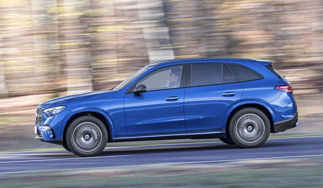 GLC 300 4Matic性能测试_奔驰GLC三代评测_奔驰glc300l报价及图片