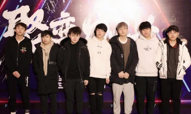 新手如何快速看懂LPL职业联赛直播？