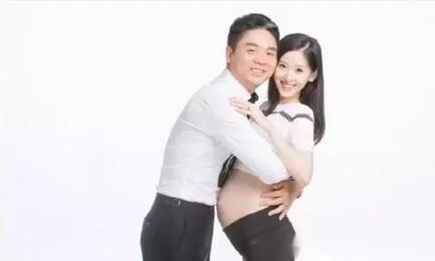 为什么刘强东说自己 不知妻美 会成为全网热梗？