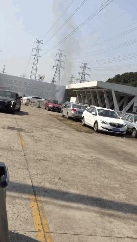 特斯拉自燃保险公司真敢拒赔？这背后的猫腻你了解多少？