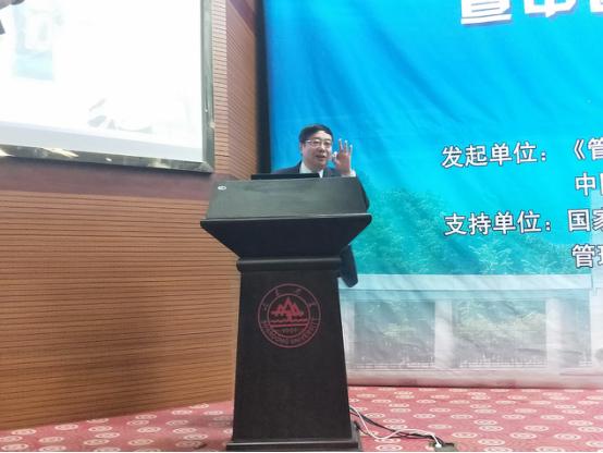 小青车论坛的崛起与争议,年轻用户为何偏爱这类平台,传统论坛如何应对挑战 小青车论坛的崛起与争议,年轻用户为何偏爱这类平台,传统论坛如何应对挑战