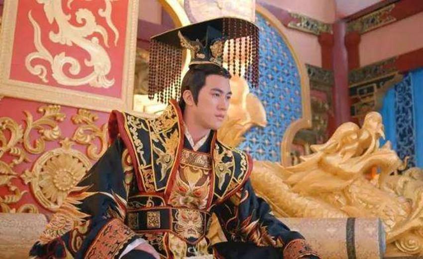 部队法律热线：为军人解决法律难题，维护合法权益的桥梁