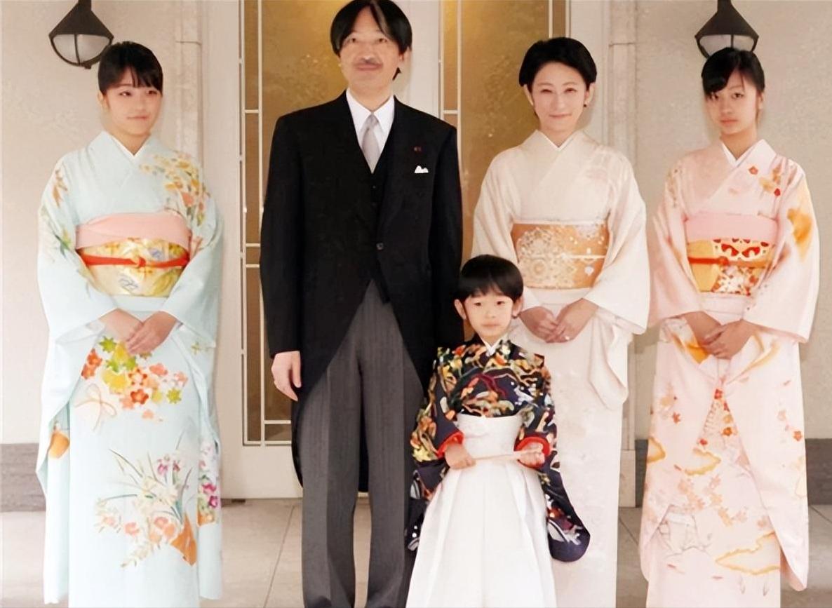 日本人姓氏排名前二百_奇葩日本姓氏_日本姓氏文化