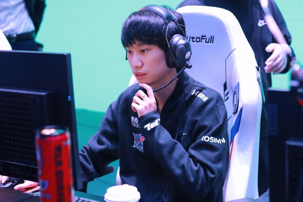 为啥每次RNG和EDG打架都像过年？