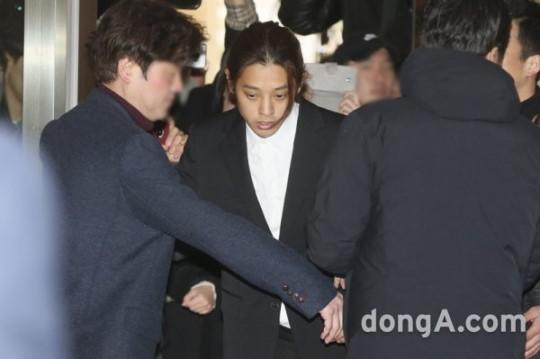 在海外想找靠谱工作只能靠熟人介绍？