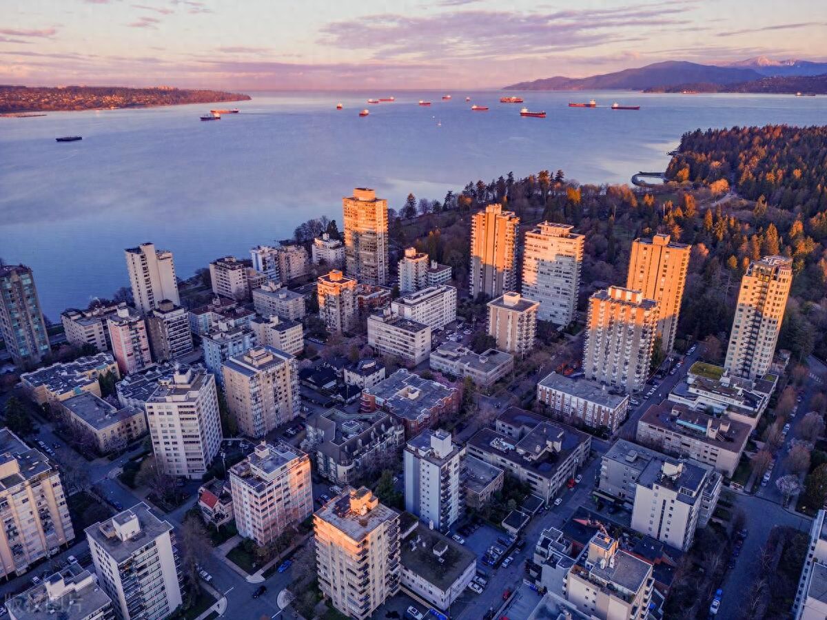 加拿大哪个城市华人最多_加拿大温哥华华人社区_温哥华华人移民原因