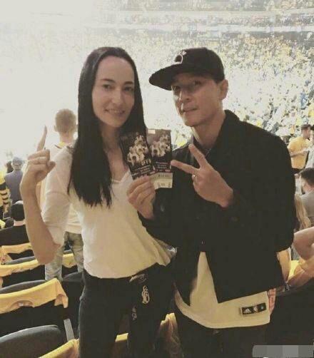 免费观看球赛软件大揭秘！类型多样，便捷性不同，快来选