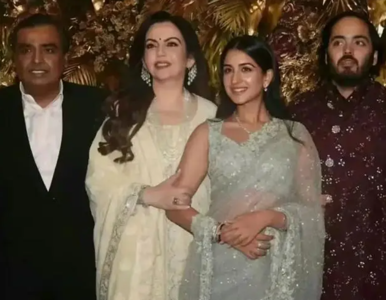 印度首富妻子妮塔，从平凡到顶级豪门的蜕变