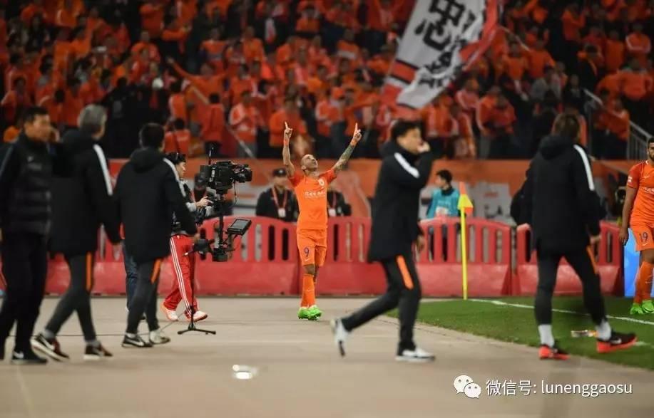 恒大队歌凭什么能让全场五万人疯狂跟唱？