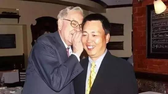 从洗碗工到芯片大王，美籍华人首富的逆袭哲学