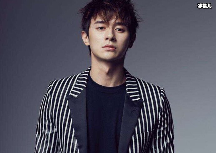 张轩睿个人资料简介，八块腹肌散发的青春荷尔蒙