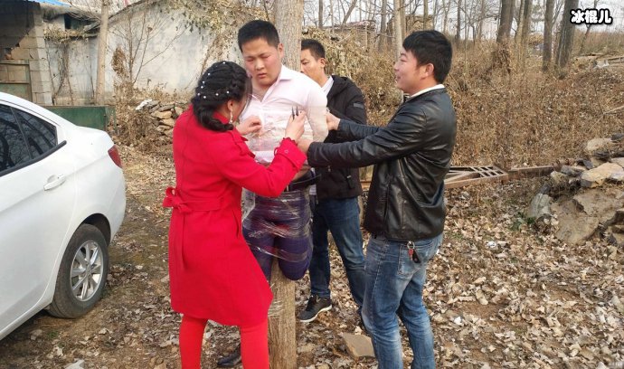 山东临沂胶带捆新郎