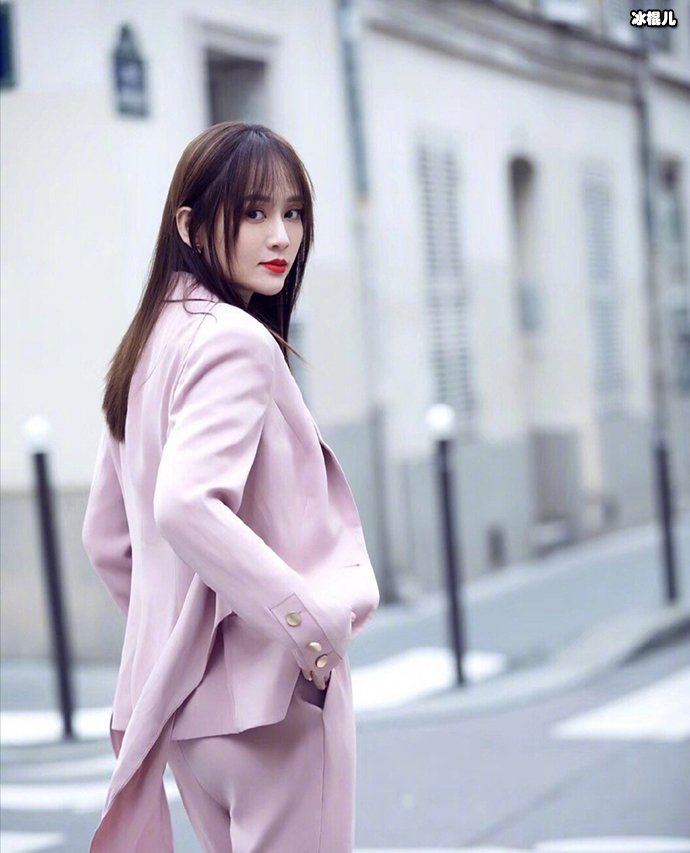 网友心疼40岁单身的陈乔恩