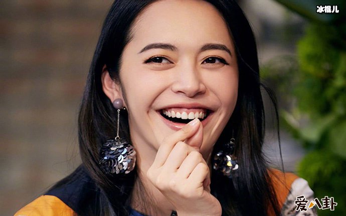 姚晨安慰激动粉丝做了什么