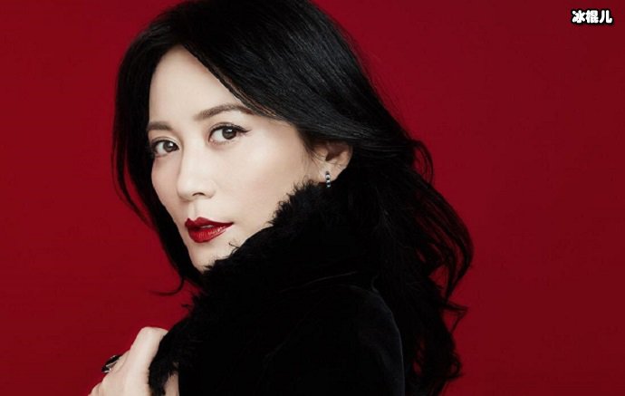 根本看不出俞飞鸿已经48岁了