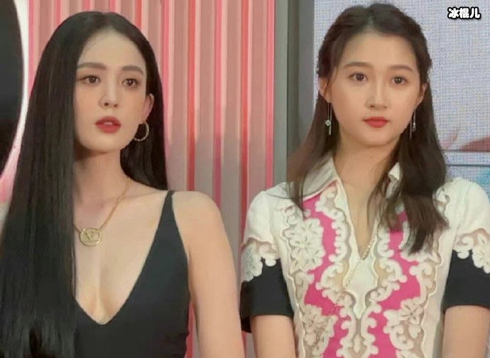 古力娜扎关晓彤照片