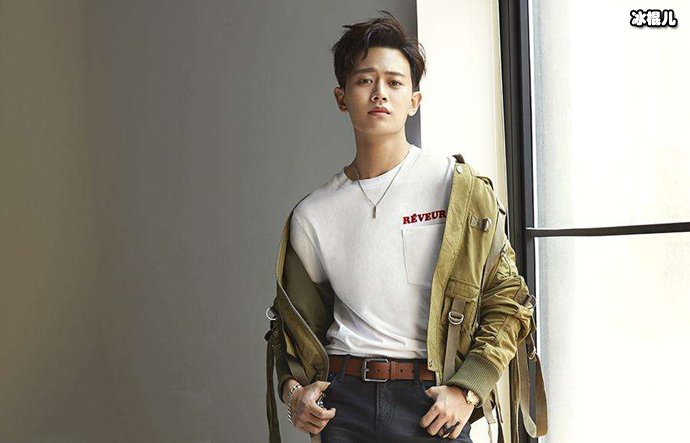 任嘉伦被欢瑞压榨