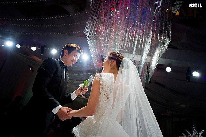 高梓淇蔡琳婚纱照