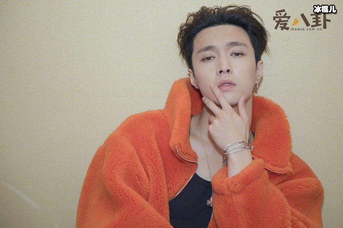 张艺兴突破自身形象