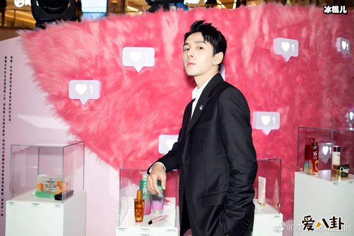 李佳琦被放鸽子是怎么回事