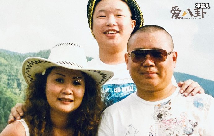 郭德纲夫妻俩和烧饼