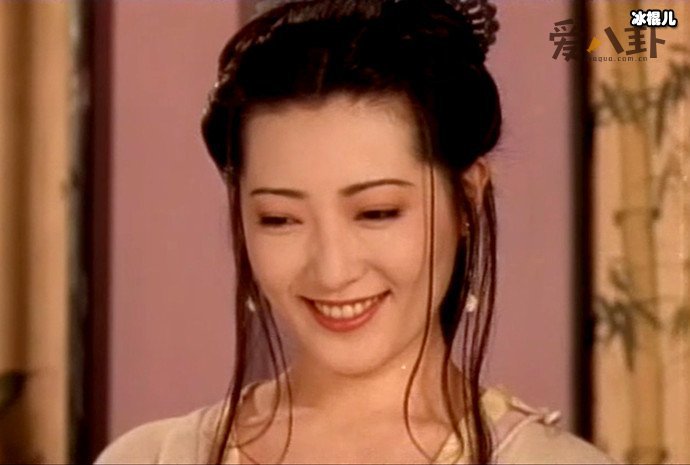 杨思敏时日本人