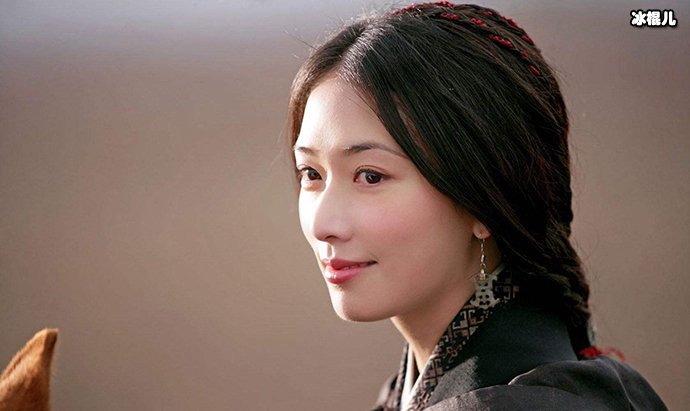 自损闺蜜却赢得网友一片点赞称与范玮琪不同