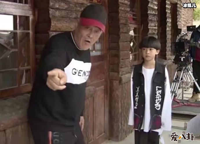 赵本山外孙汪涵照片