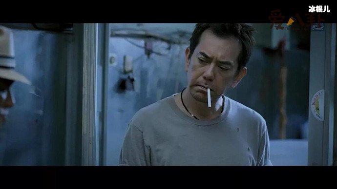 黄秋生悄然返港遭网友怒骂