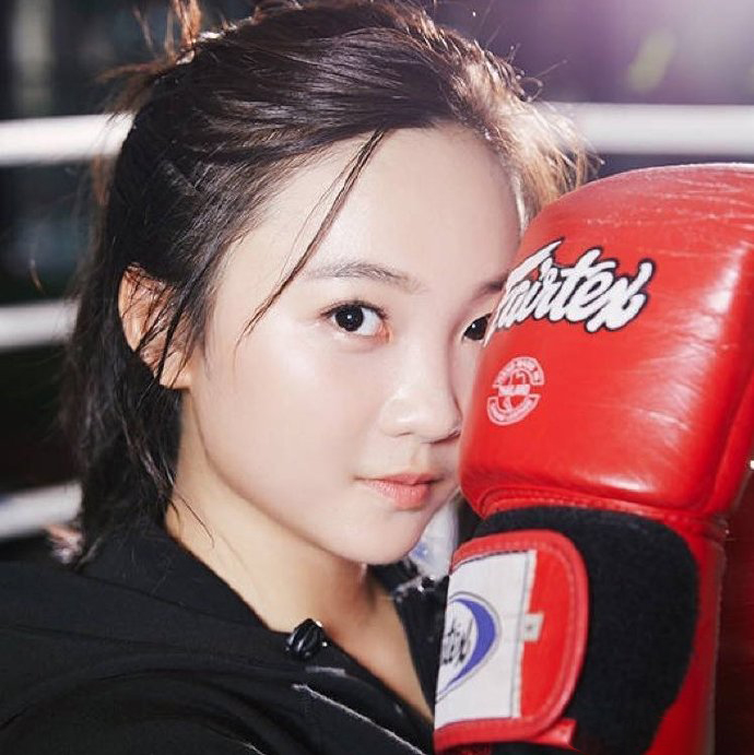 林妙可身材再次被嘲