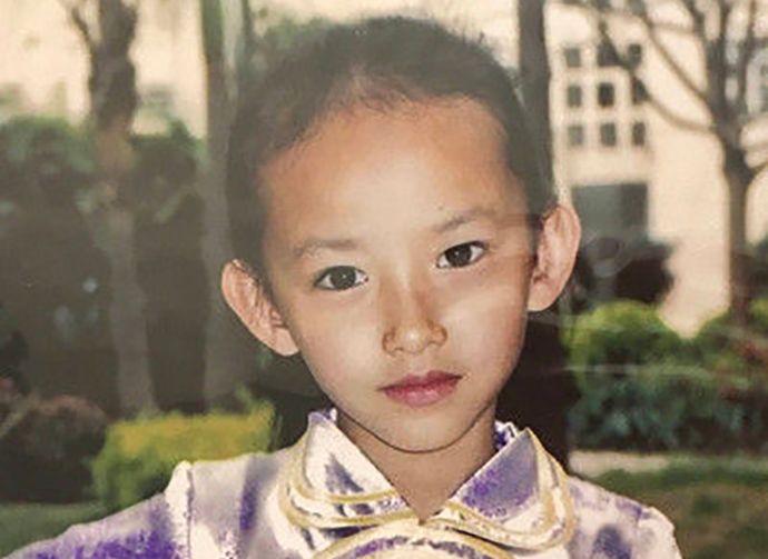 程潇小时候发际线就很高