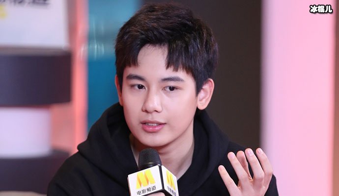 胡先煦女友是谁