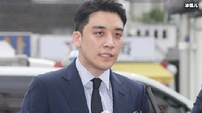 胜利接受媒体采访