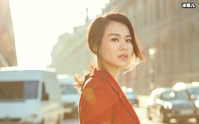 冯绍峰被爆追求过胡杏儿