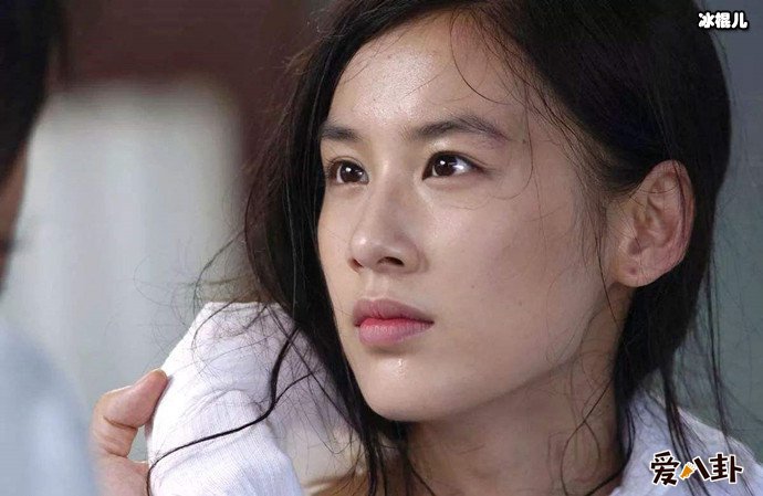 黄圣依《功夫》中饰演哑女