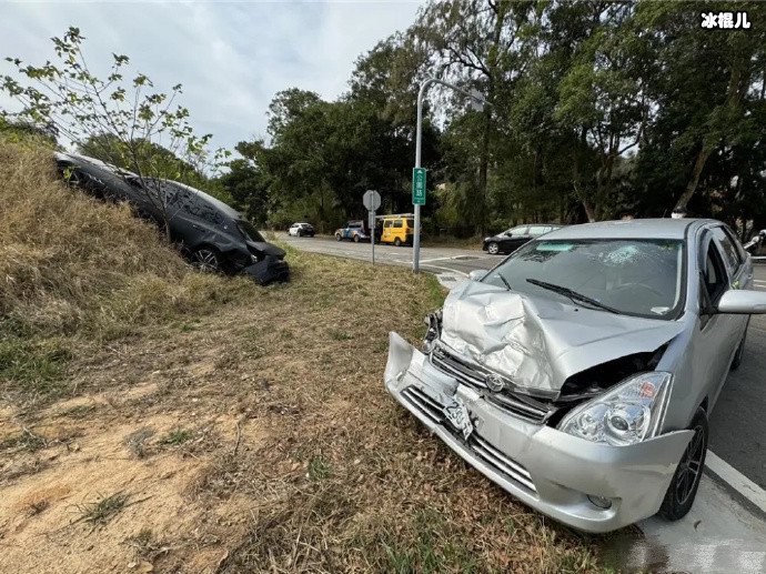 何润东遭遇车祸现场