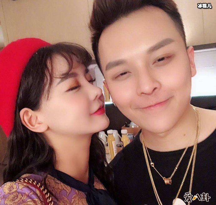 韩安冉转型网红的过程及现状如何