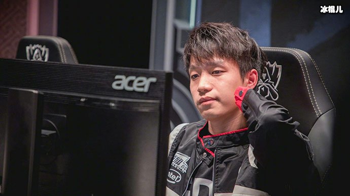 001号选手打出1900伤害　如何看现在的诺言