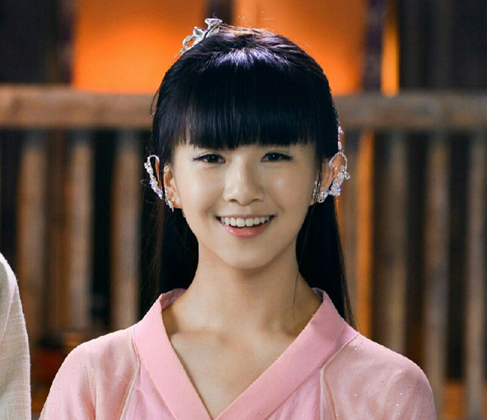 小彩旗被爆恋上大十四岁大叔