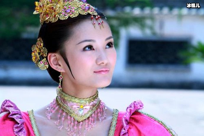 馨子男朋友是富二代吗