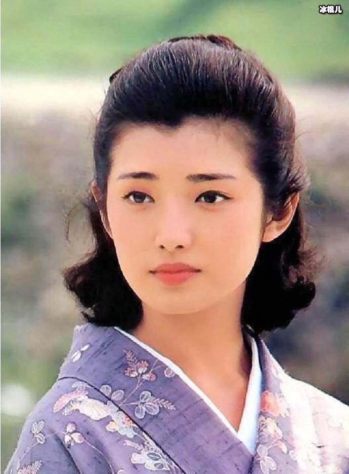 山口百惠年轻时照片