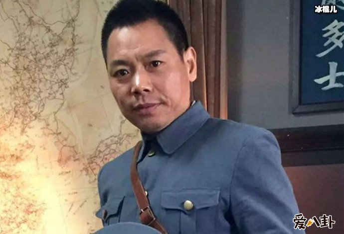 赵英国红旗漫卷西风剧照